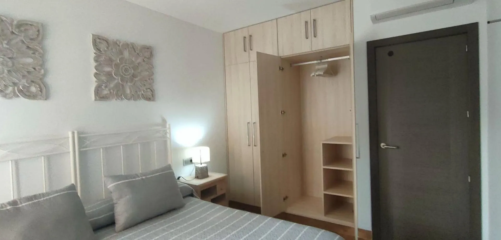 Apartamento La Perla فوينخيرولا شقة